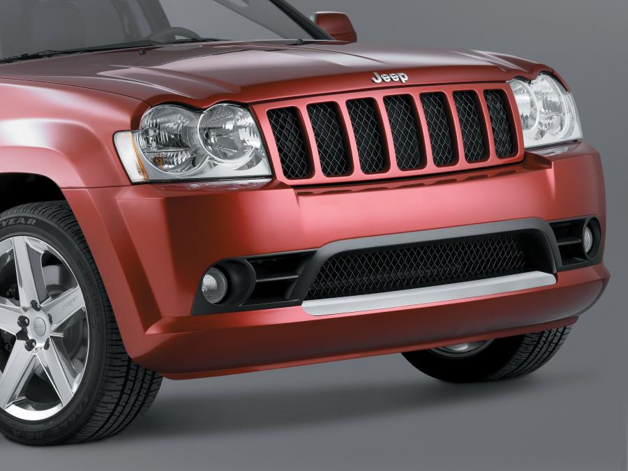  Jeep Grand Cherokee SRT8 2006 года  (фото 15 из 24)